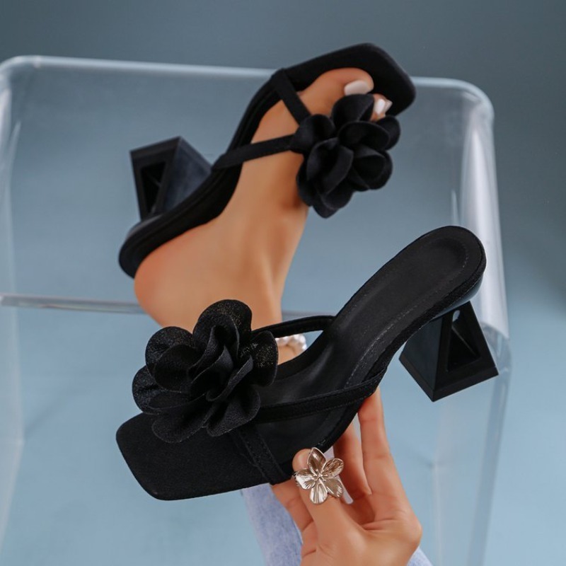 Summer Clothing On Sale - Womens 3D Flower Decor Sandals Triangular